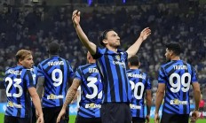 九游体育入口-包含国际米兰传奇球星再次展现实力，助攻国家队晋级的词条