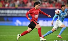 九游体育官方入口-包含上海申花激情主场逆袭，表现持续火热跃居积分榜前列的词条