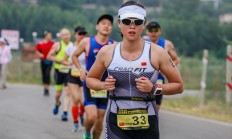 九游体育中国官网-白俄罗斯铁人三项选手多面手夺冠的简单介绍