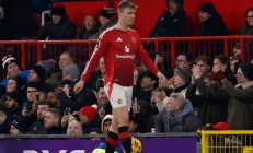 九游体育-曼联主场大胜诺里奇，重返前十