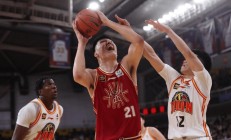 九游体育网页版-广东队主场击败辽宁，豪取五连胜