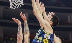 九游体育官网-广东队主场获得连胜，排名升至前列