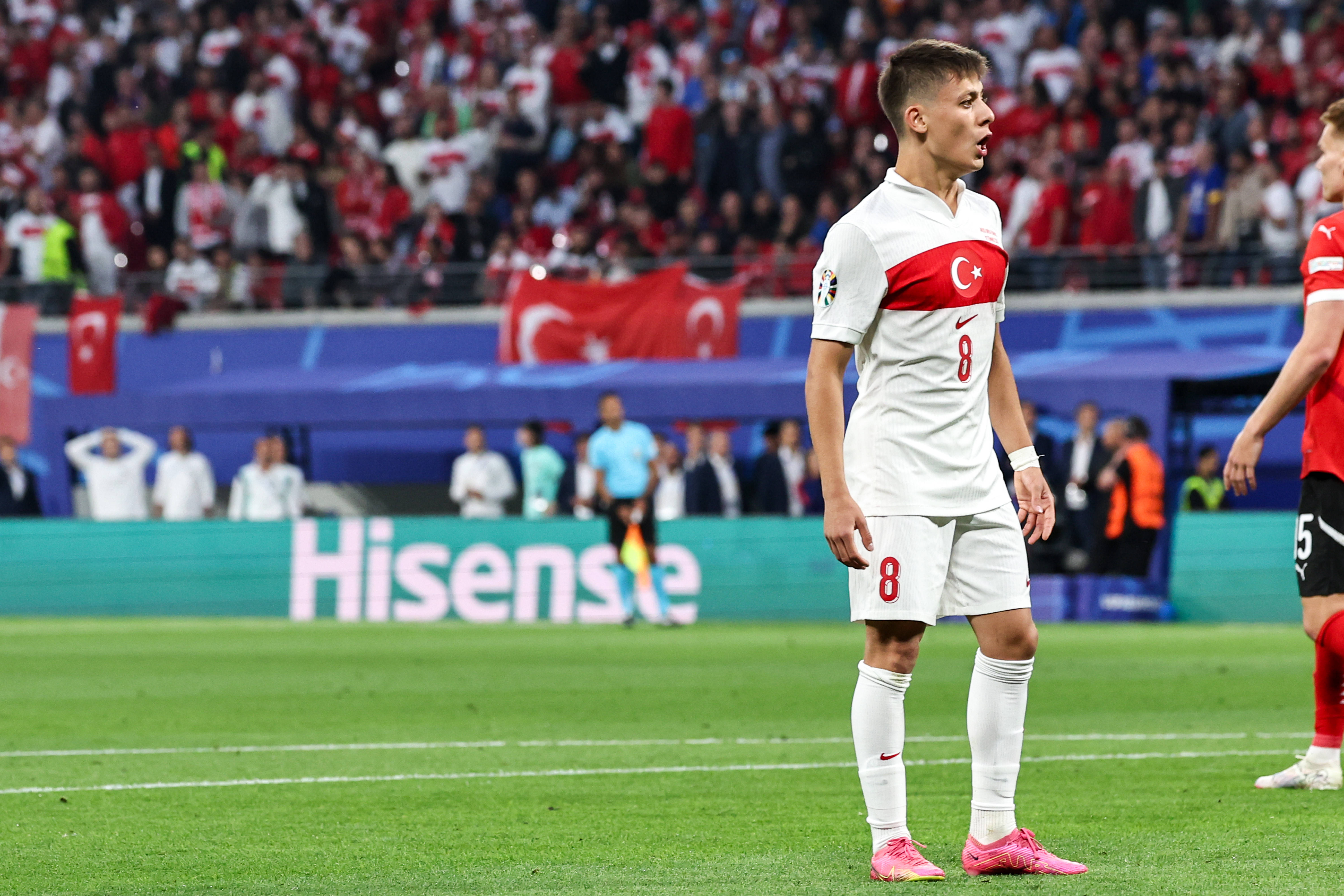 土耳其队取得欧洲杯正赛资格,实力引人注目 土耳其队取得欧洲杯正赛资格,实力引人注目