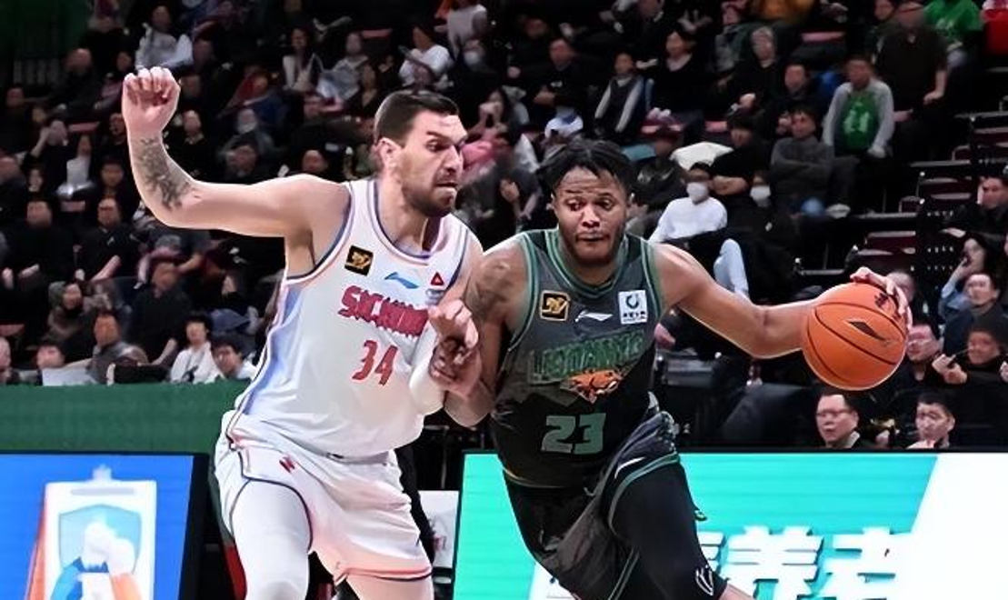 陕西男篮凭借罚球绝杀辽宁，取得胜利