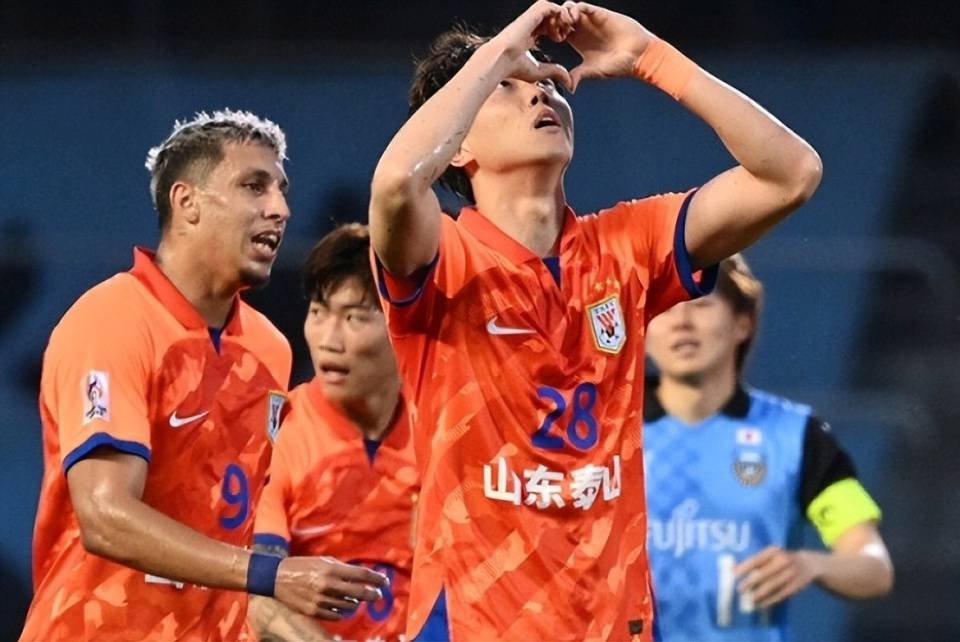 包含河南建业客场击败山东鲁能，终结两连败的词条