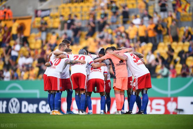 关于汉堡球队在主场力克对手，士气大增的信息