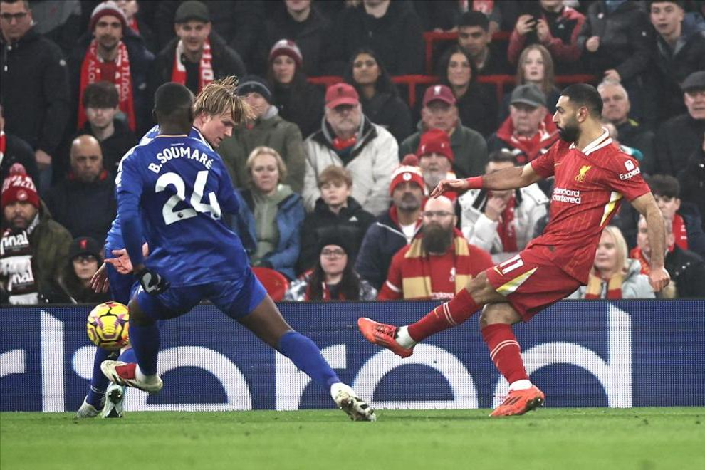 利物浦客场取胜，英超领先优势扩大到五分