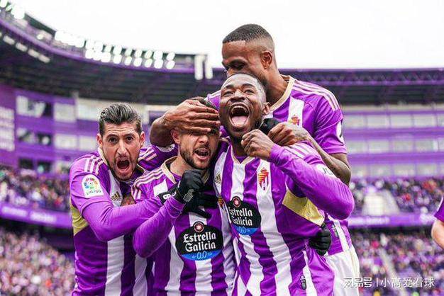 包含马洛卡在比赛中击败对手，实现逆袭的词条