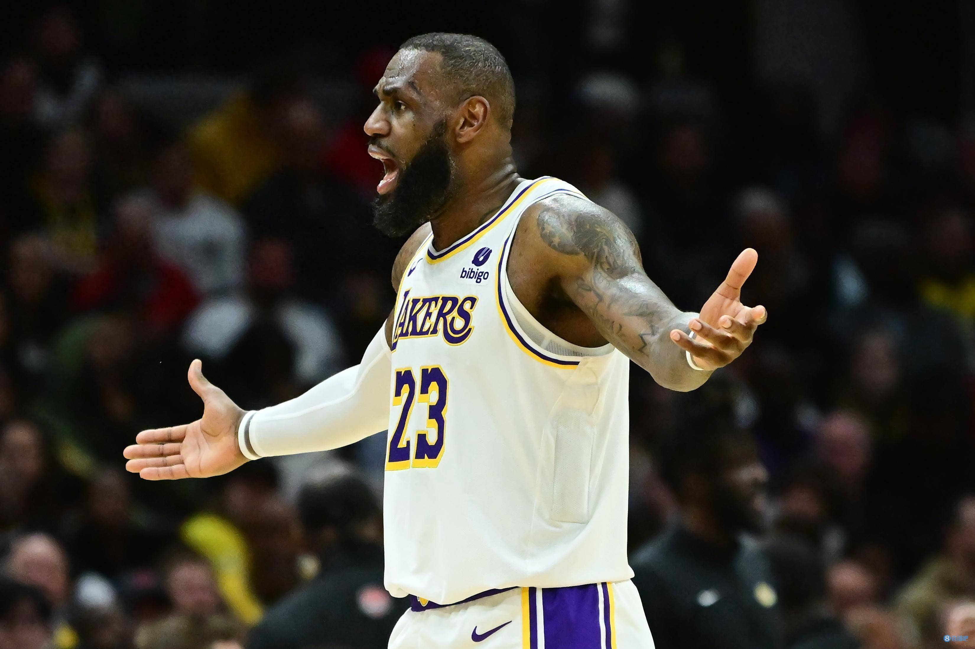 湖人主教练激励士气,全队提振斗志 湖人主教练激励士气,全队提振斗志