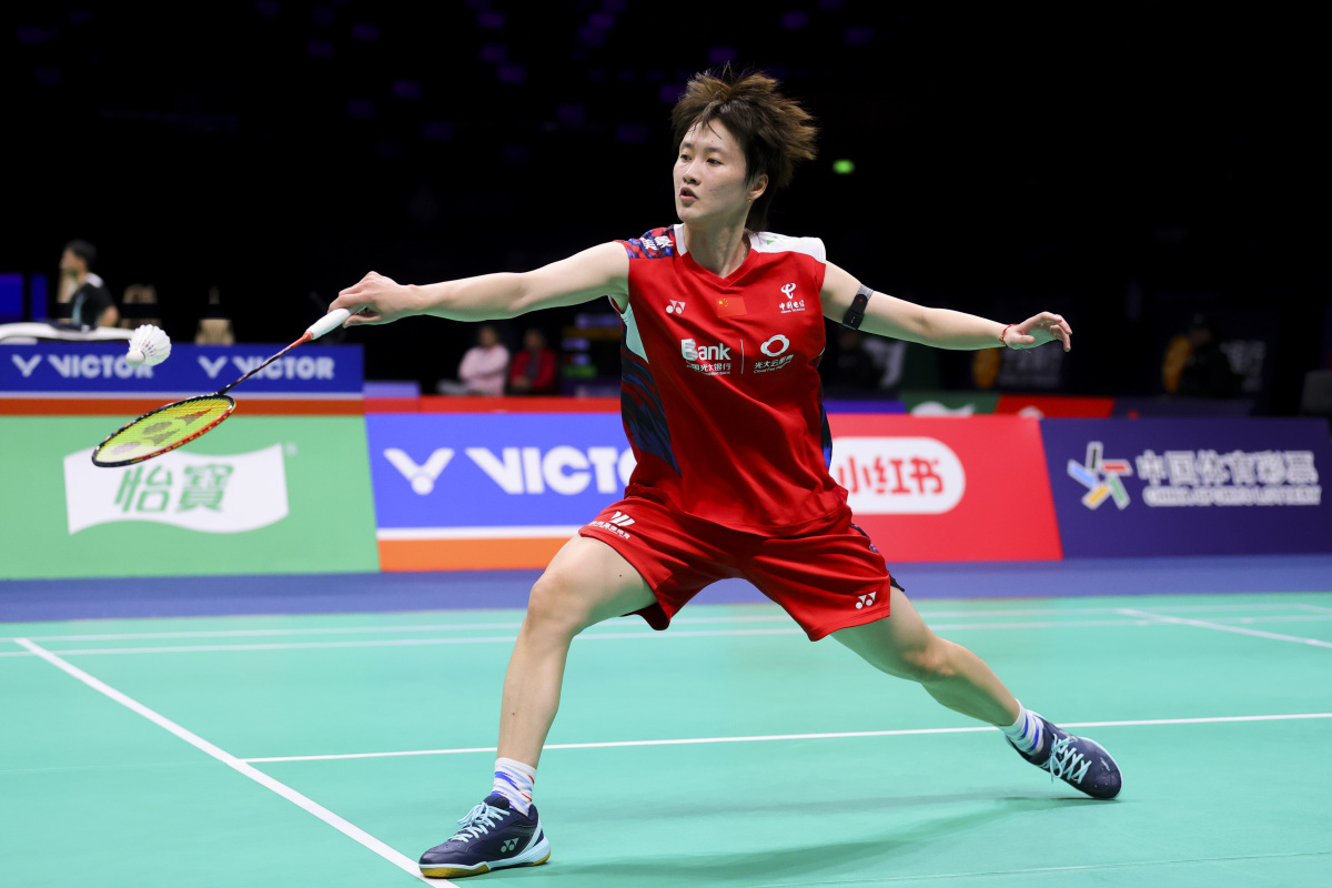 包含爵士客场连胜，晋级半决赛一步之遥的词条