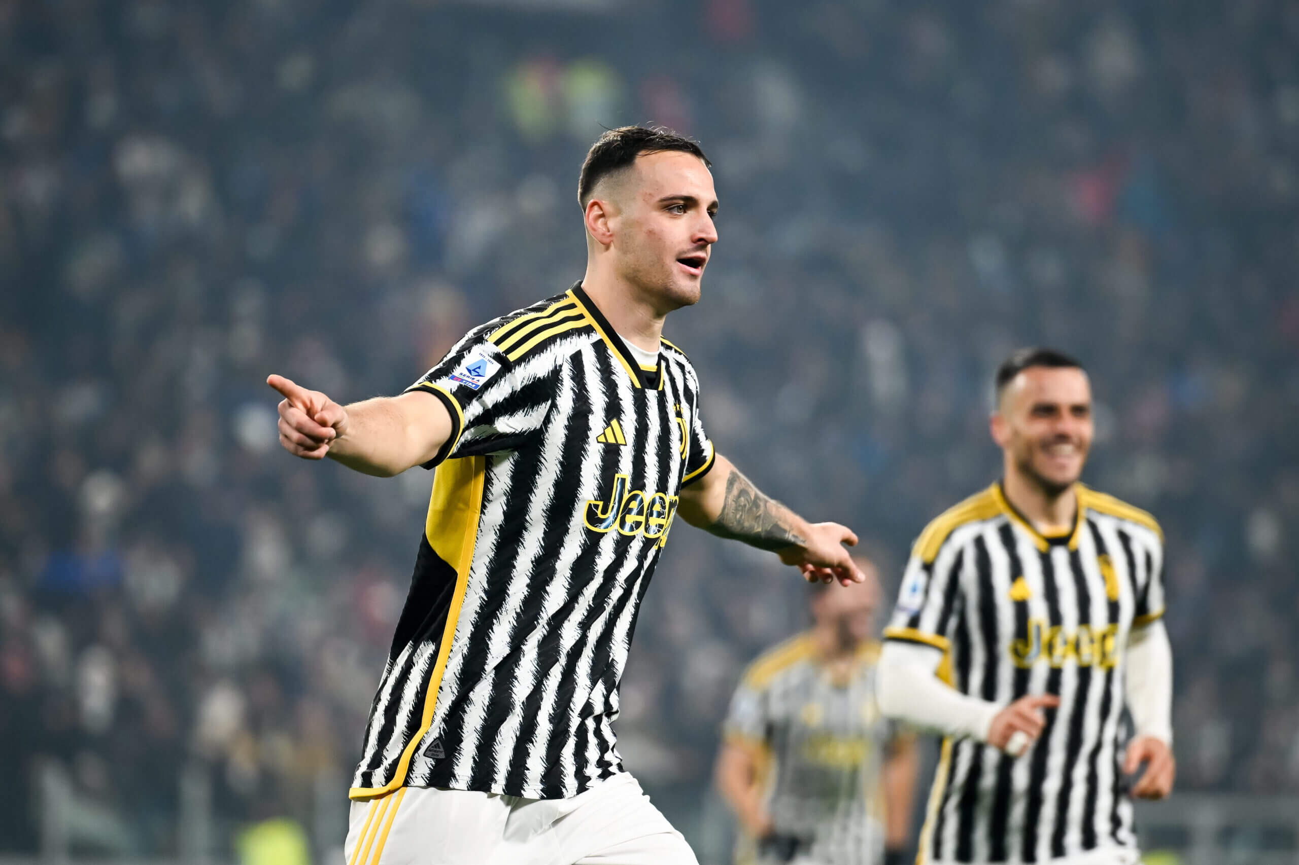 尤文图斯官方确认签下荷兰年轻后卫的简单介绍