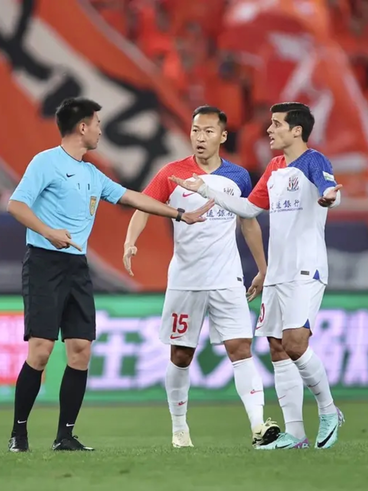 上海申花客场-逆转辽宁宏运，夺得胜利的简单介绍