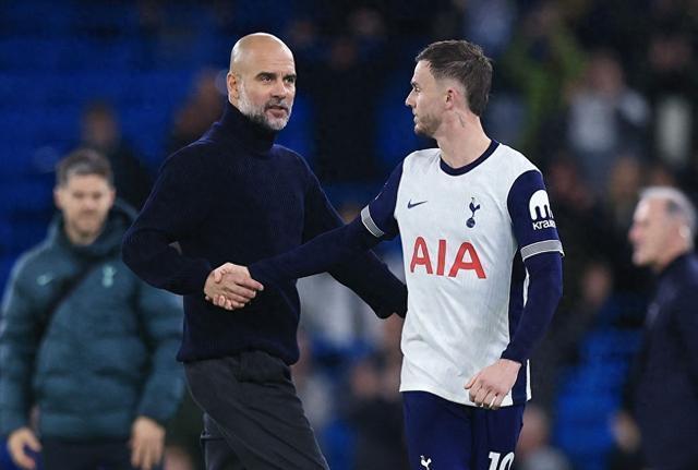 包含曼城客场挑战切尔西，双雄对决谁更胜一筹？的词条