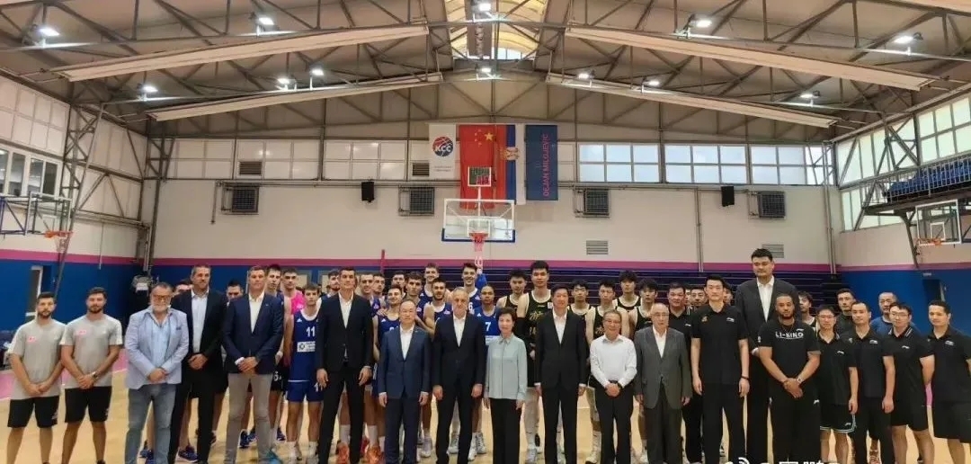 亚洲球队在全球篮球盛事中取得胜利