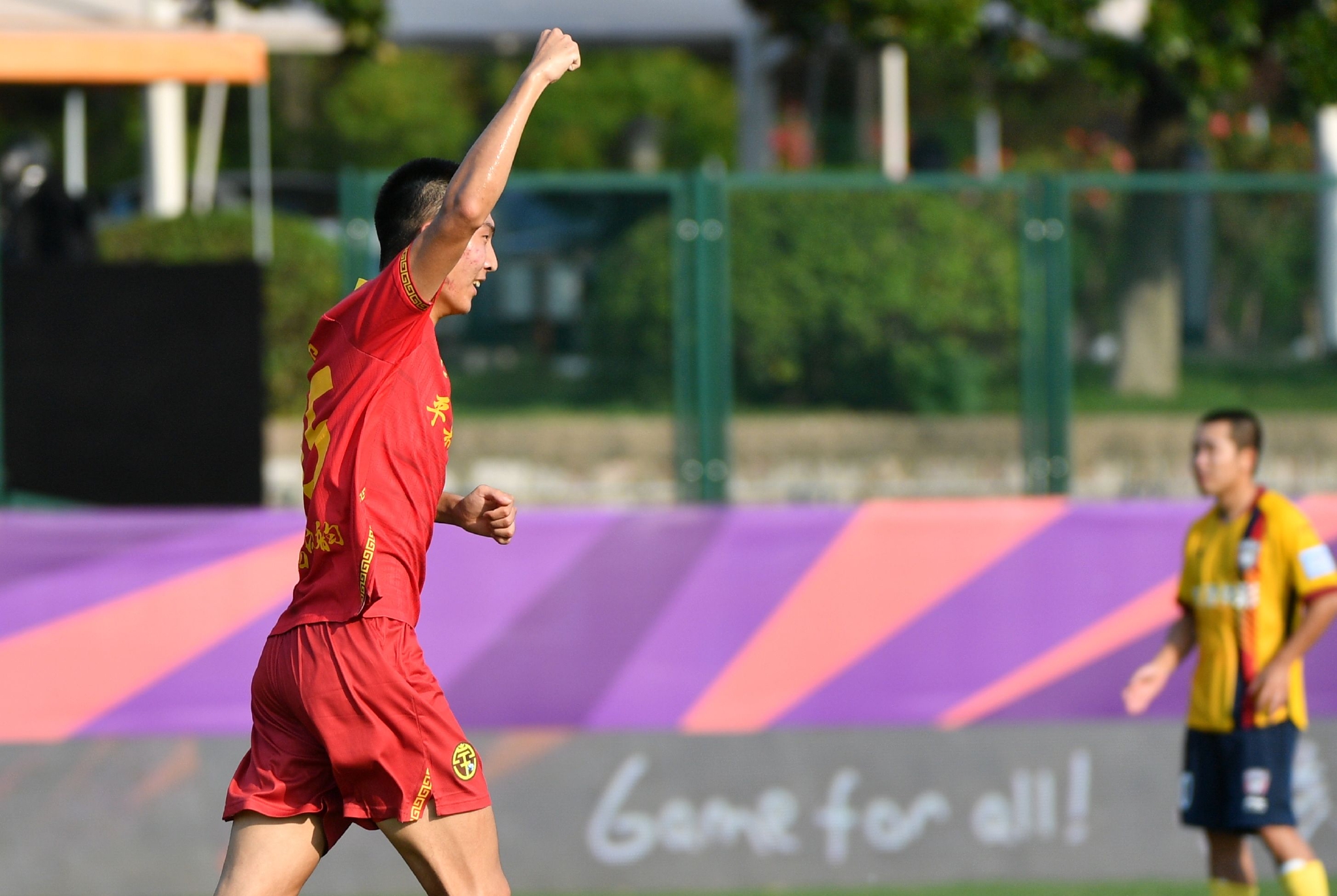 包含陕西长安竞技主场表现抢眼，素质提升的词条