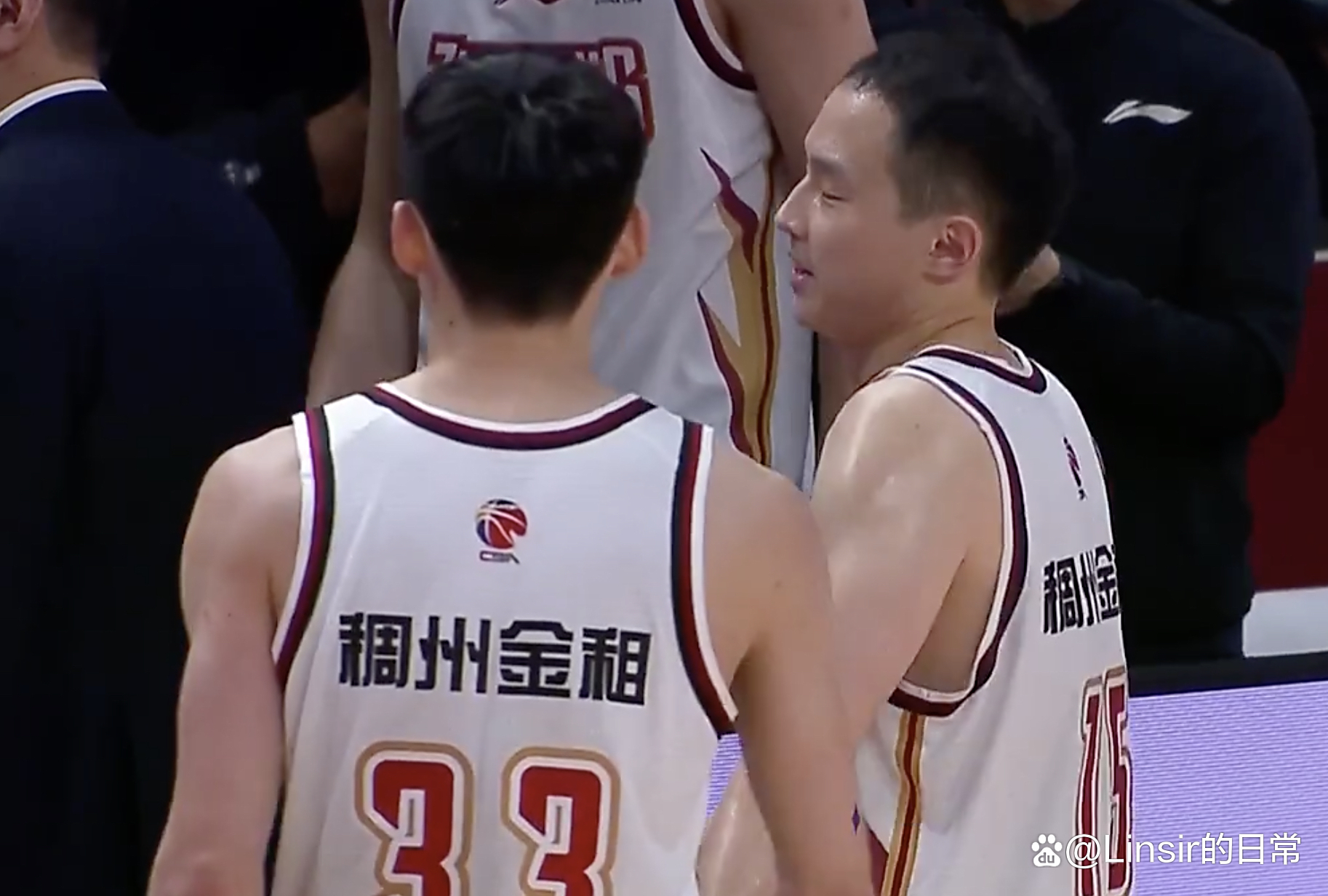 包含火箭三分手感冰凉，主场再度告负战绩不佳愁眉不展的词条