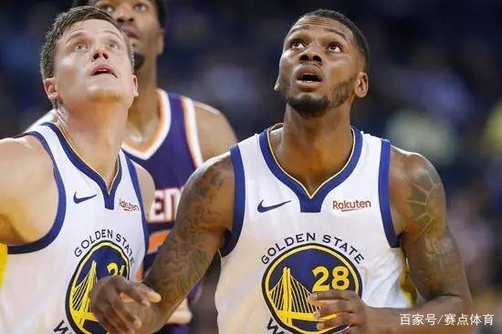 包含墨西哥篮球联赛：猛龙队首轮淘汰出局的词条