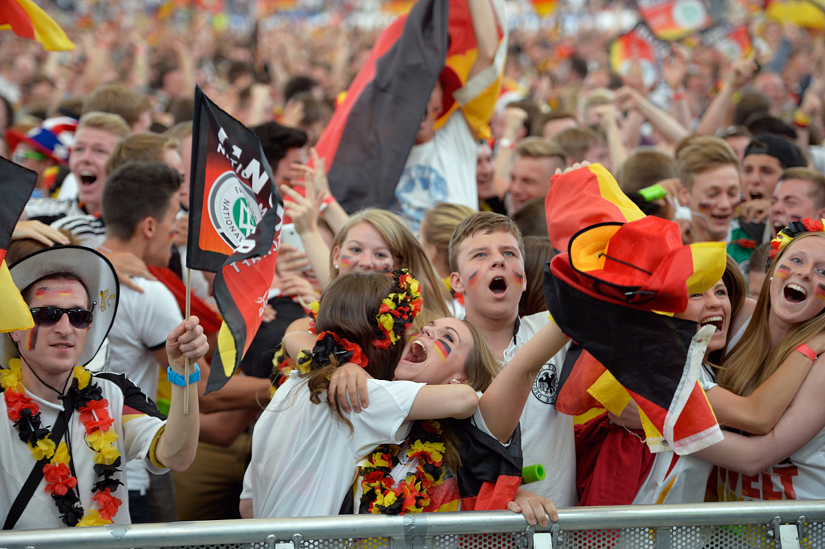 包含英格兰盼望赢得与阿尔巴尼亚的欧预赛比赛的词条