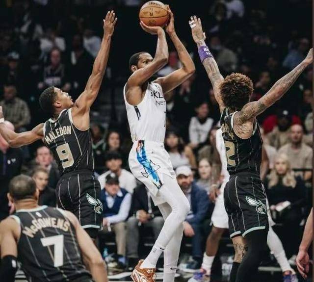 包含篮网新援爆发，助球队逆转胜利的词条