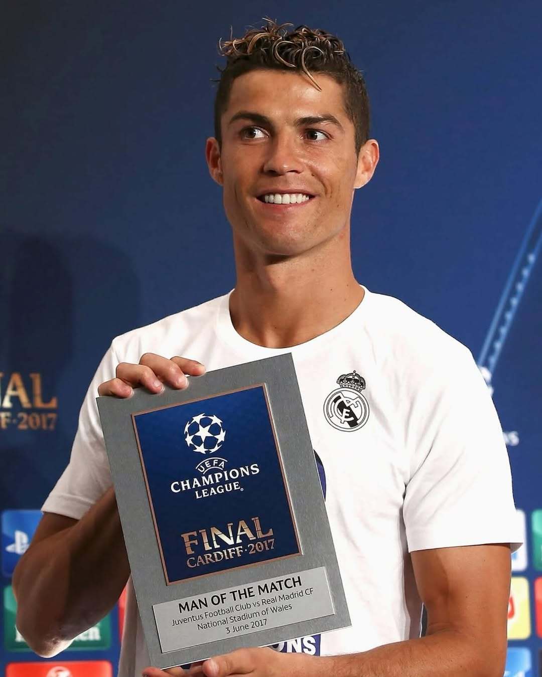 欧预赛胜券在握，球员技艺高超飒爽英姿